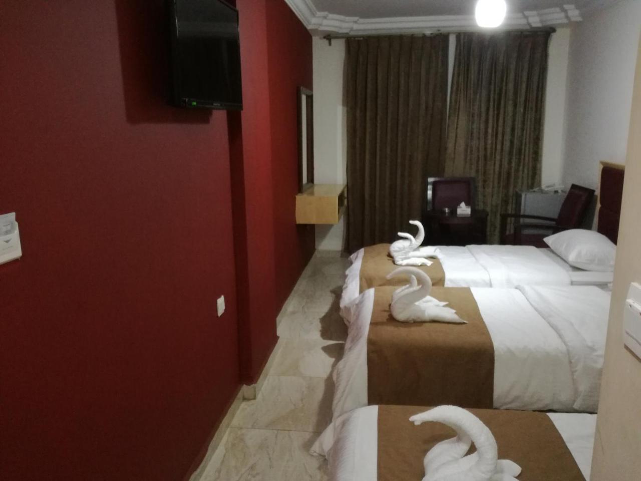 The Yacht Hotel Aqaba Exterior photo